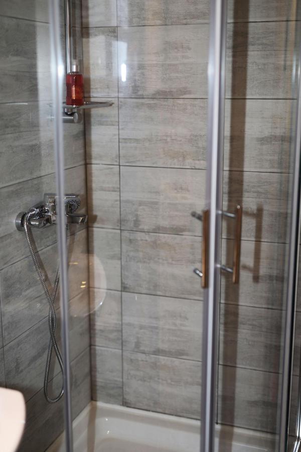 Apartment Blaoss Karlovac Bagian luar foto